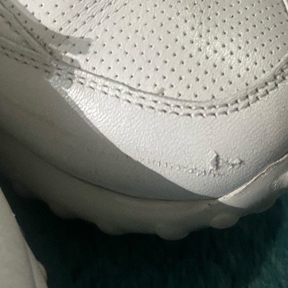 Tod’s fringe perforated leather high-top sneakers - Picture 8 of 11